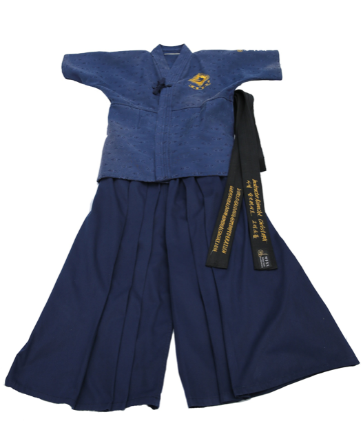 Dunkelblauer Dobok für Dan-Träger
